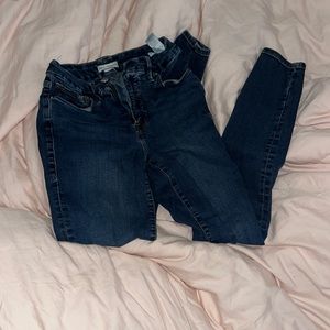 Good American dark wash skinny jean